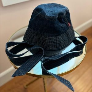 Levi’s denim bucket hat